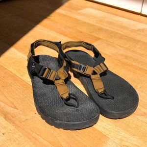 Brand New Bedrock Sandals